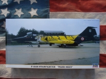 images/productimages/small/F-104 S Tiger Meet Hasegawa 1;48 nw.voor.jpg